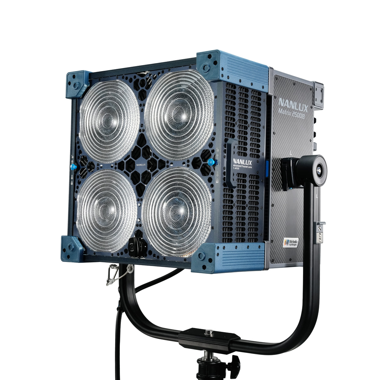 【発売予定】NANLUX Matrix 2500B スポットライト 2500W バイカラー 電動フレネルレンズ付属