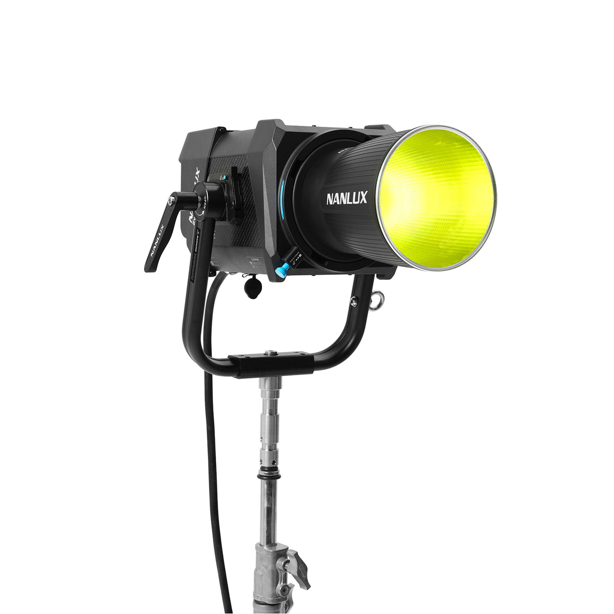 NANLUX Evoke 900C LED RGBLAC スポットライト 定格出力940W 撮影用LEDライト スタジオライト 国内正規品